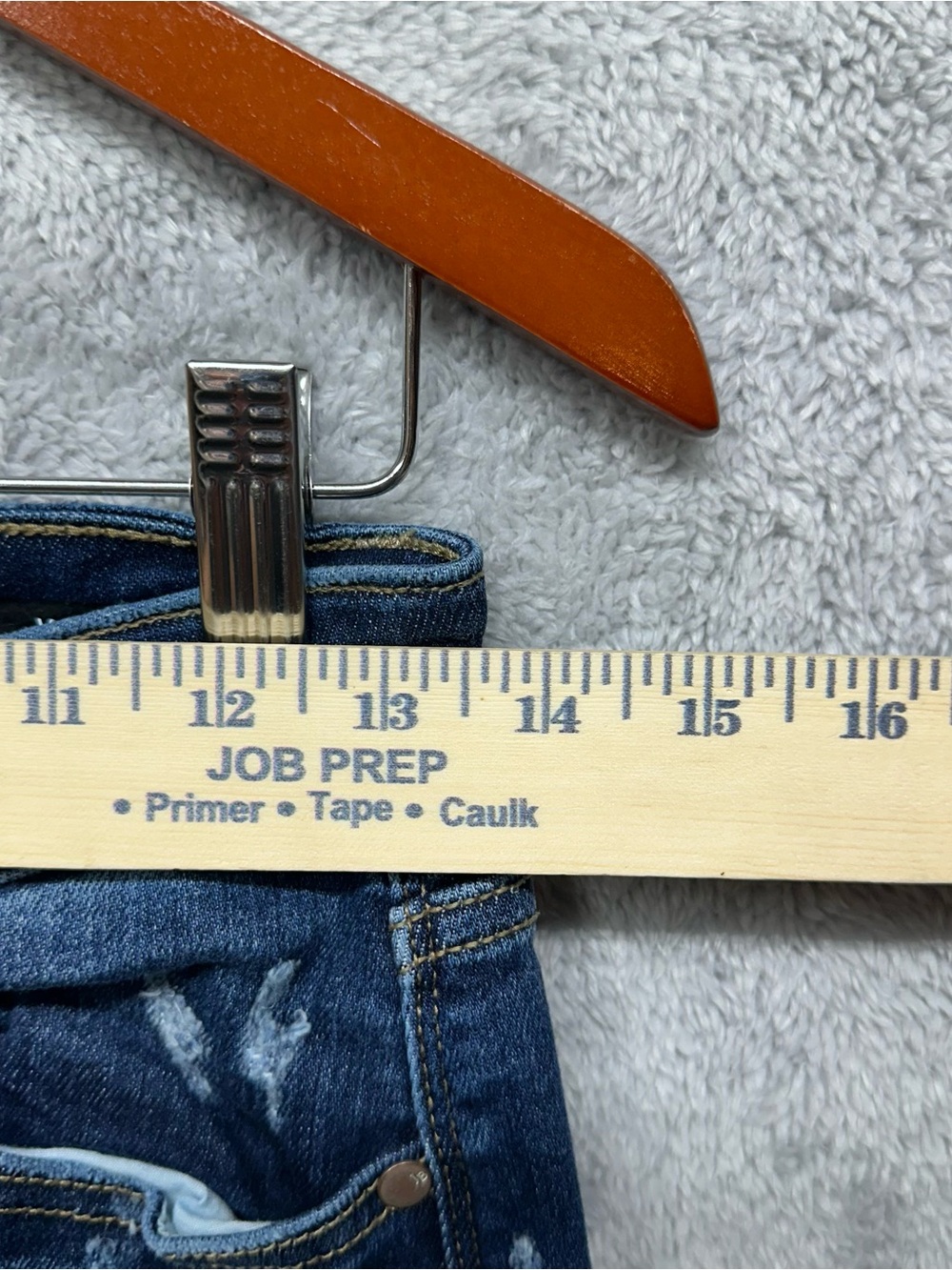 Judy Blue Wide Leg Distressed Cropped Jeans Women’s Size 3/26 Dark Wash Raw Hem - Picture 5 of 9